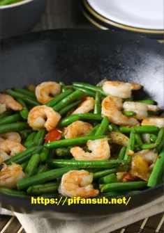 Stir-fry with green beans and shrimp Recipe